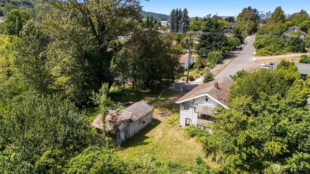Property photo for 565 S Director, Seattle photo 3