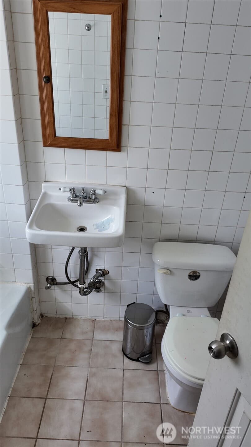 Property photo for 565 S Director, Seattle photo 33