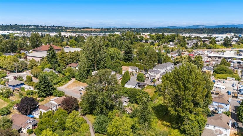 Property photo for 565 S Director, Seattle photo 22