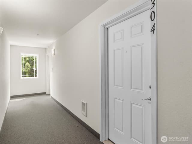 Property photo for 13511 97th Avenue E #304, Puyallup photo 2