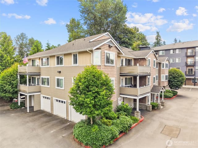 Property photo for 13511 97th Avenue E #304, Puyallup