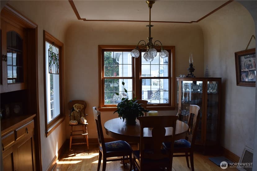 Property photo for 3538 Beach Drive E, Port Orchard photo 9