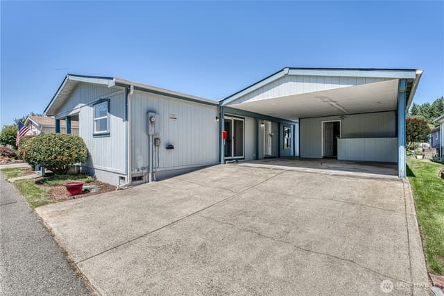 Property photo for 1915 140th Street E #193, Tacoma photo 3