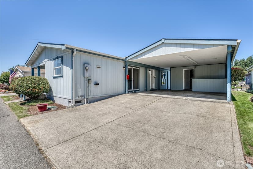 Property photo for 1915 140th Street E #193, Tacoma photo 3