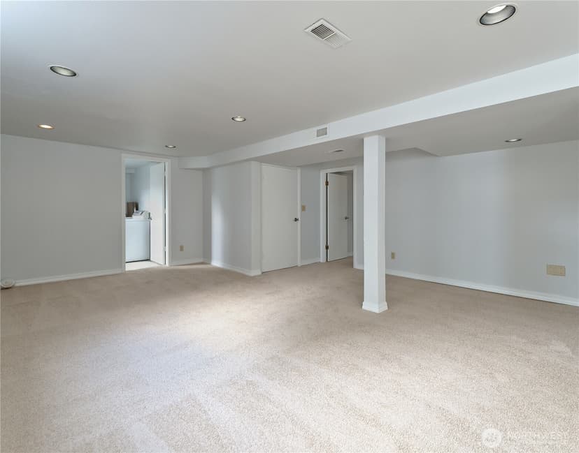 Property photo for 30 SE Bush Street, Issaquah photo 18