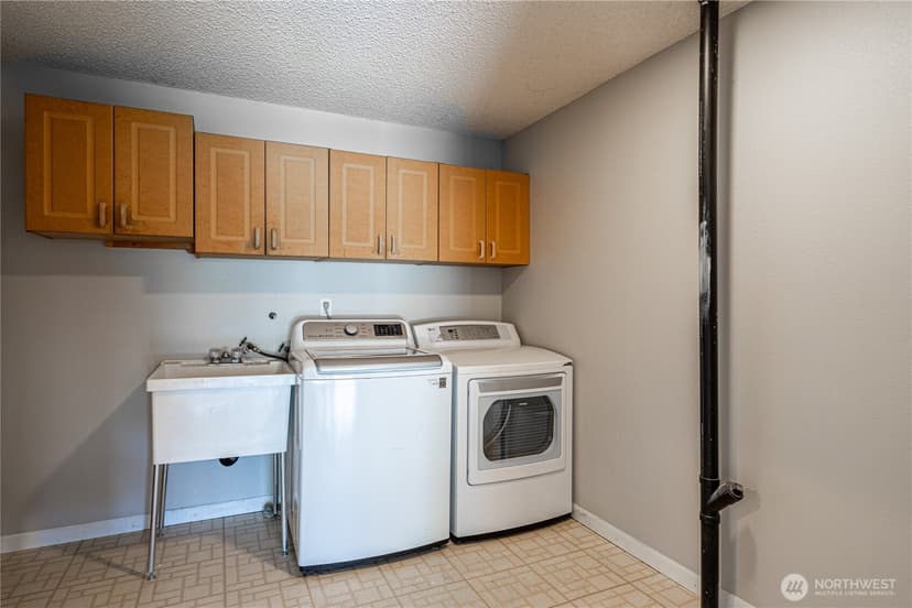 Property photo for 228 E Gibson Avenue, Chelan photo 34