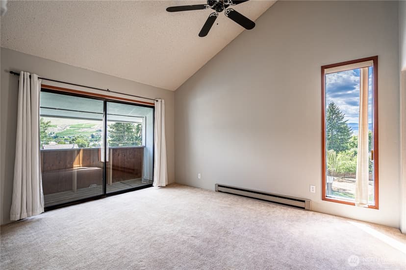 Property photo for 228 E Gibson Avenue, Chelan photo 23