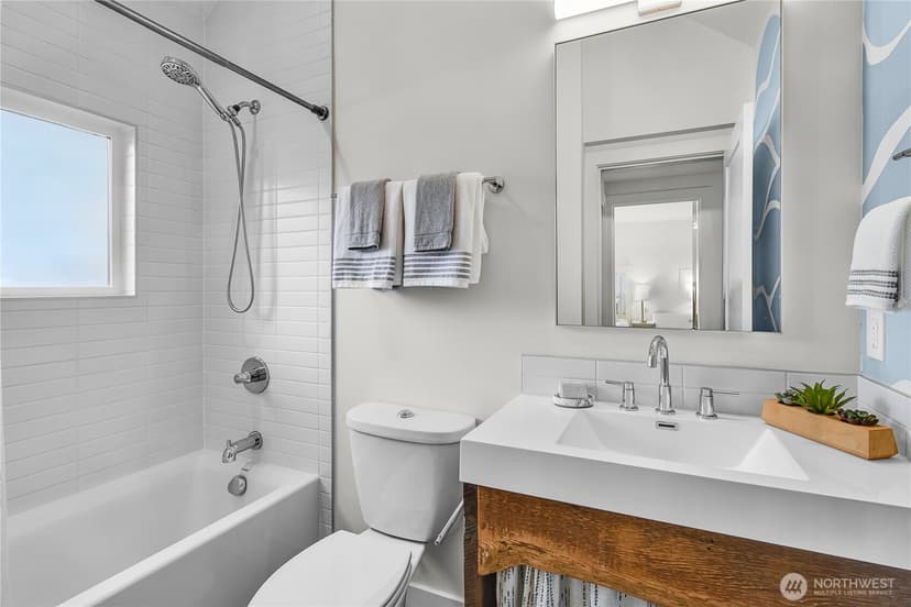 Property photo for 5945 41st Avenue SW #A, Seattle photo 21