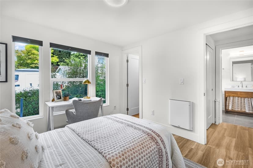 Property photo for 5945 41st Avenue SW #A, Seattle photo 18