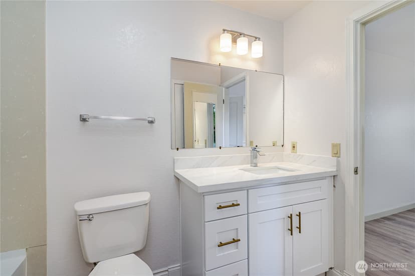 Property photo for 4210 Factoria Boulevard SE #A1, Bellevue photo 8