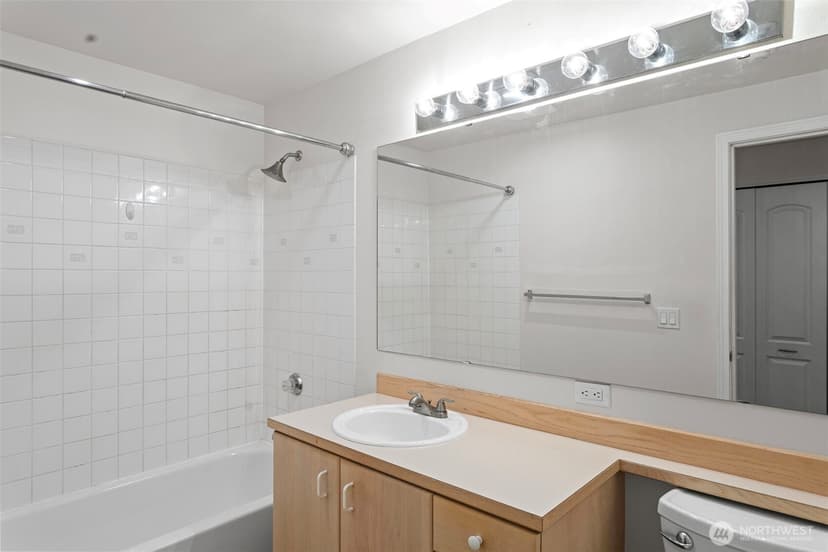 Property photo for 14007 NE 181st Street #A-102, Woodinville photo 21