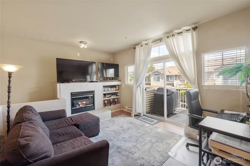 Property photo for 6137 Hazel Loop SE #D, Auburn photo 8