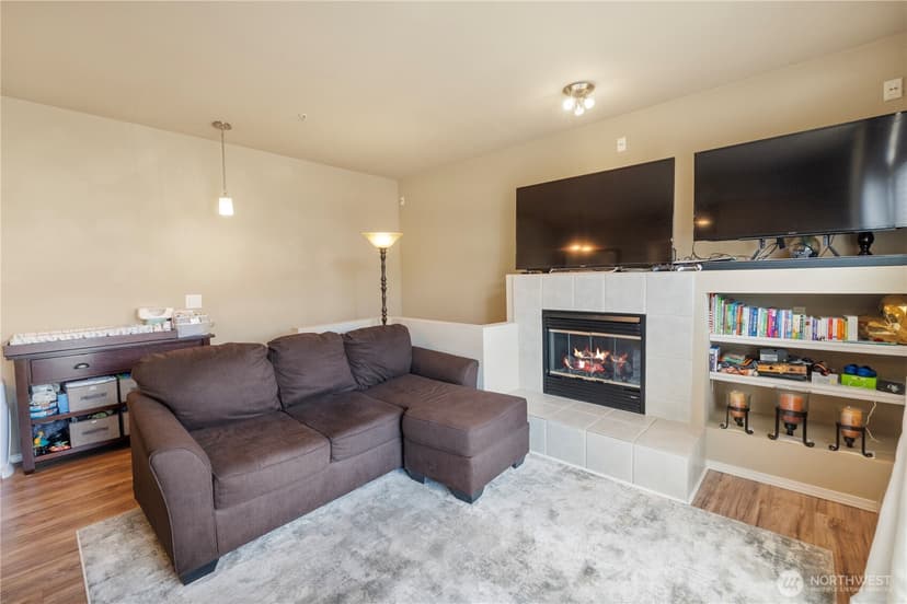 Property photo for 6137 Hazel Loop SE #D, Auburn photo 11