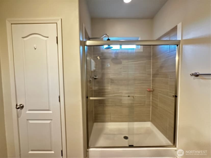 Property photo for 1720 Maple Lane #33, Kent photo 11