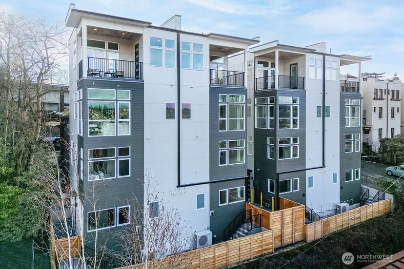Property photo for 2925 Franklin Avenue E #A, Seattle photo 31