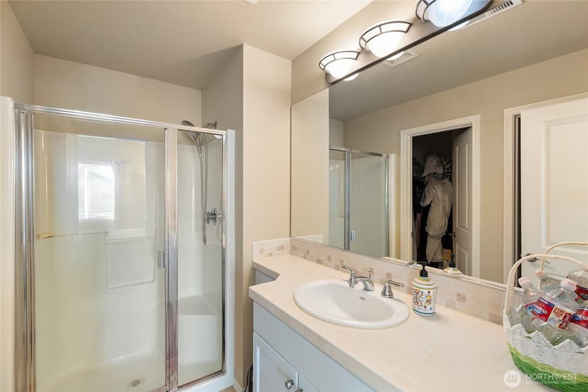 Property photo for 442 Tacoma Place NE, Renton photo 12