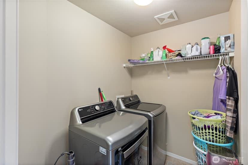 Property photo for 442 Tacoma Place NE, Renton photo 16