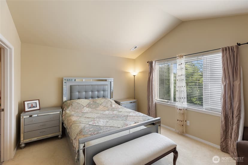 Property photo for 442 Tacoma Place NE, Renton photo 11