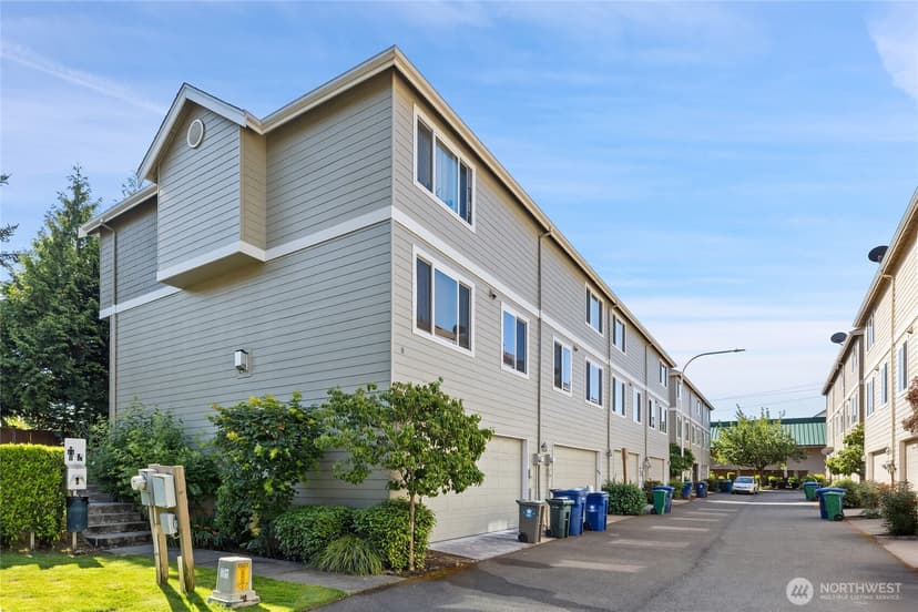 Property photo for 442 Tacoma Place NE, Renton photo 17