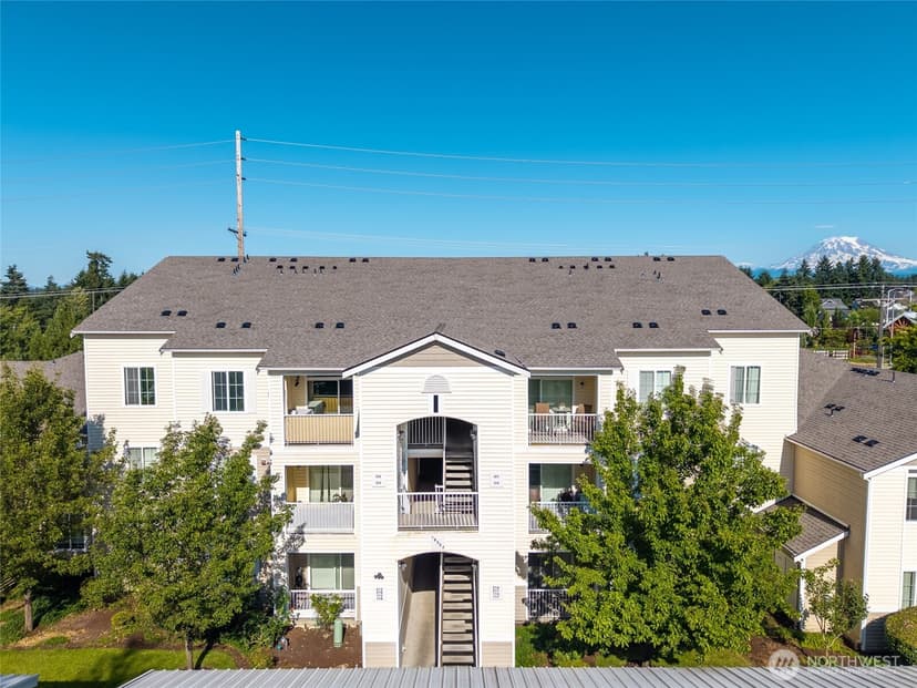 Property photo for 18527 101st Avenue Ct E #313, Puyallup photo 2