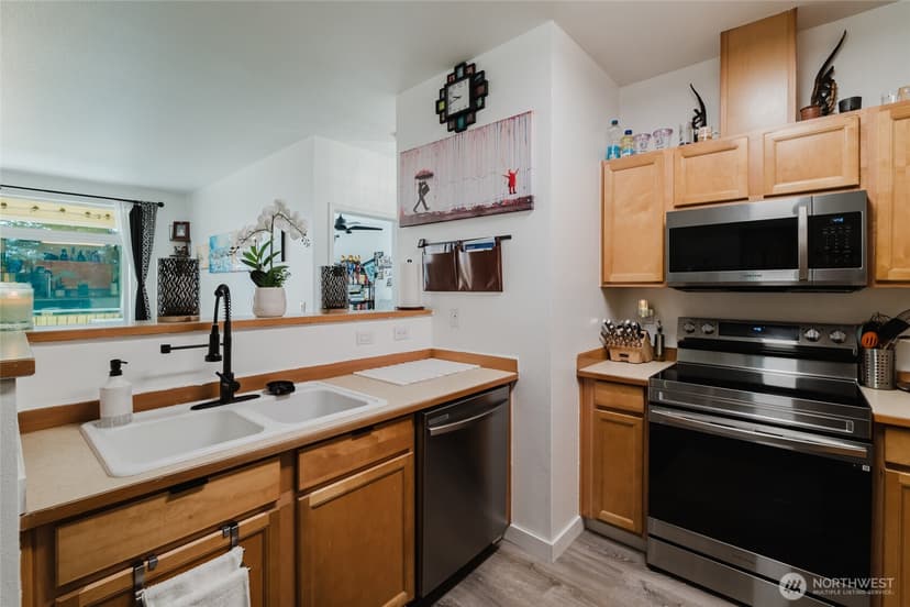 Property photo for 18527 101st Avenue Ct E #313, Puyallup photo 8