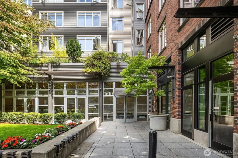 Property photo for 1610 Belmont Avenue #314, Seattle photo 2