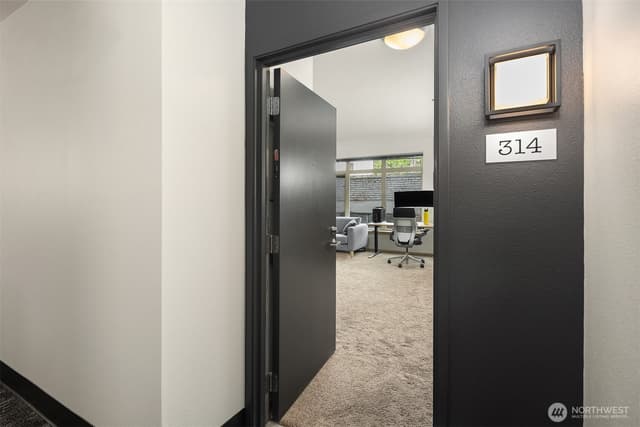 Property photo for 1610 Belmont Avenue #314, Seattle photo 3
