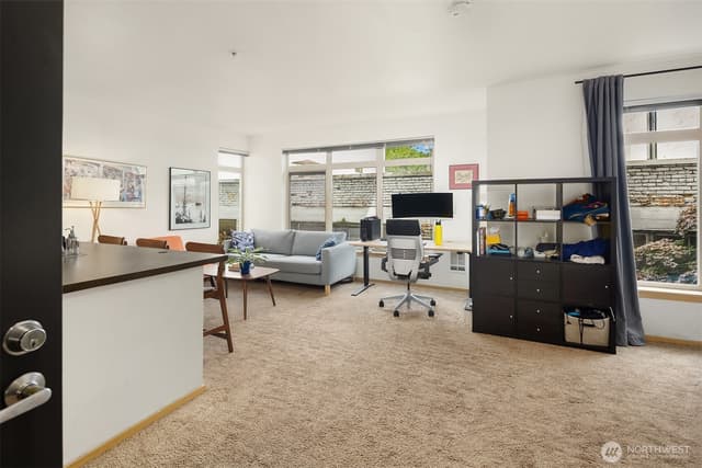 Property photo for 1610 Belmont Avenue #314, Seattle photo 4