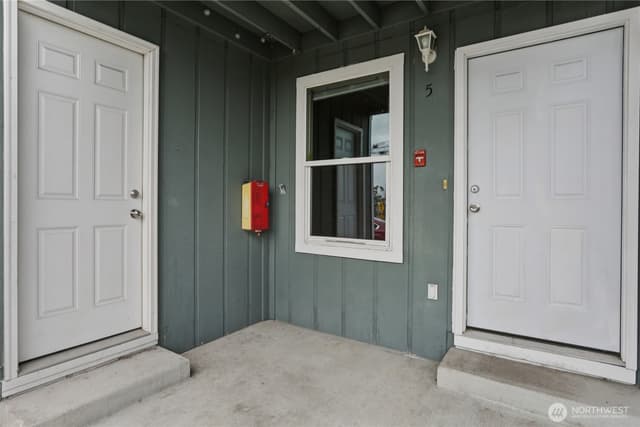 Property photo for 1919 S I Street #5, Tacoma photo 3