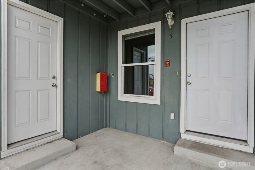Property photo for 1919 S I Street #5, Tacoma photo 3