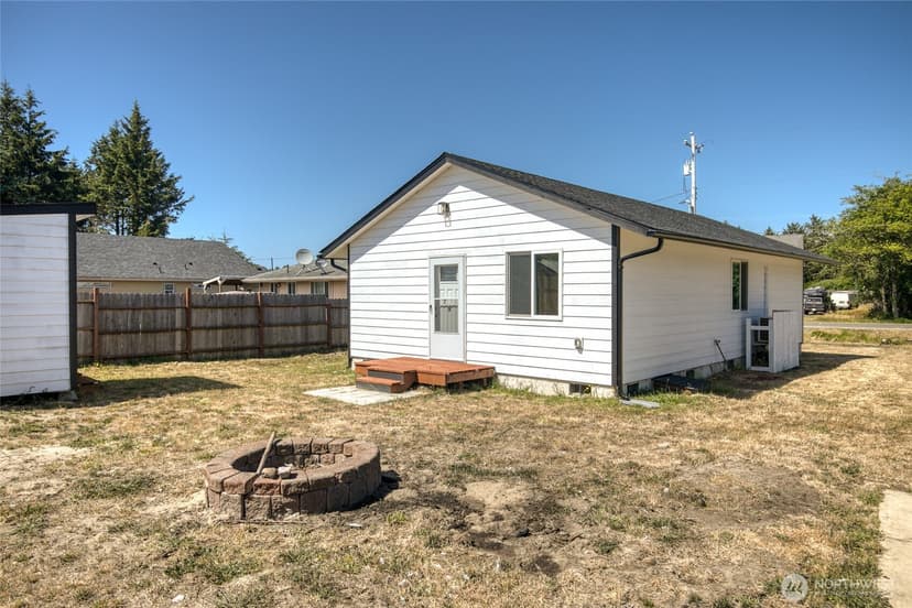 Property photo for 345 Mount Olympus Avenue SE, Ocean Shores photo 23