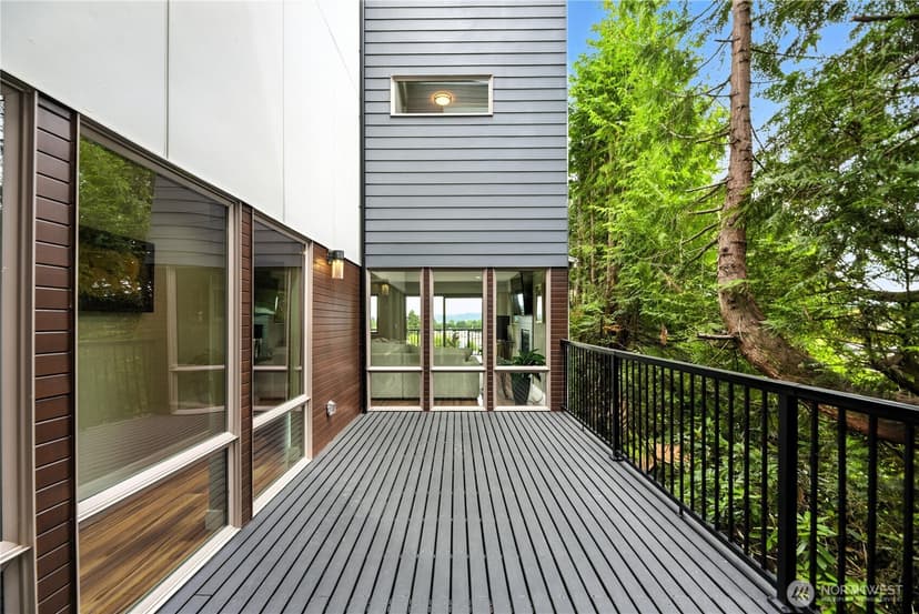 Property photo for 8221 S 121st Street, Seattle photo 10