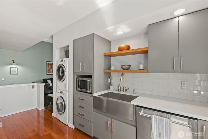Property photo for 923 N 13th Street #5, Tacoma photo 14