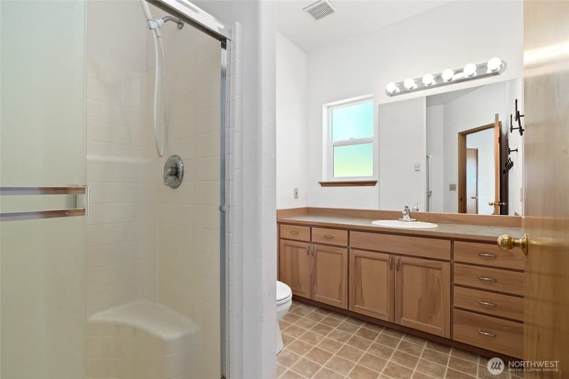 Property photo for 40 K Beach Way, Hat Island photo 34