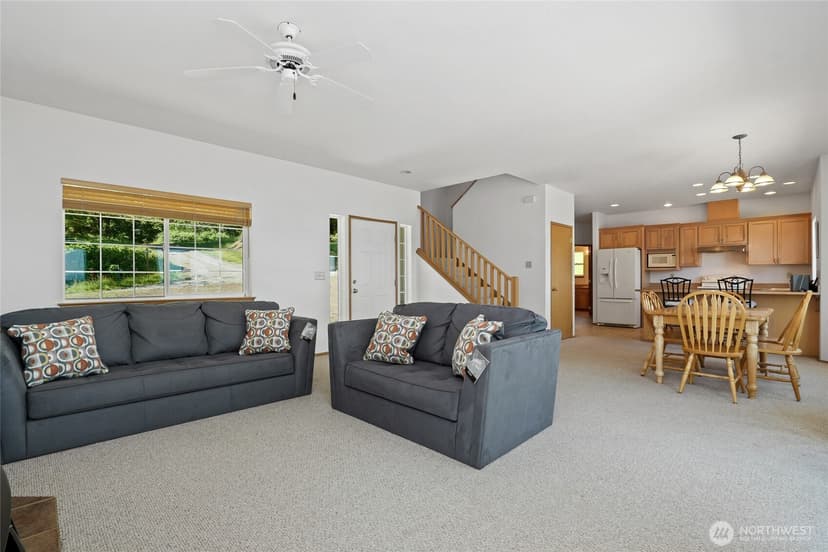 Property photo for 40 K Beach Way, Hat Island photo 3