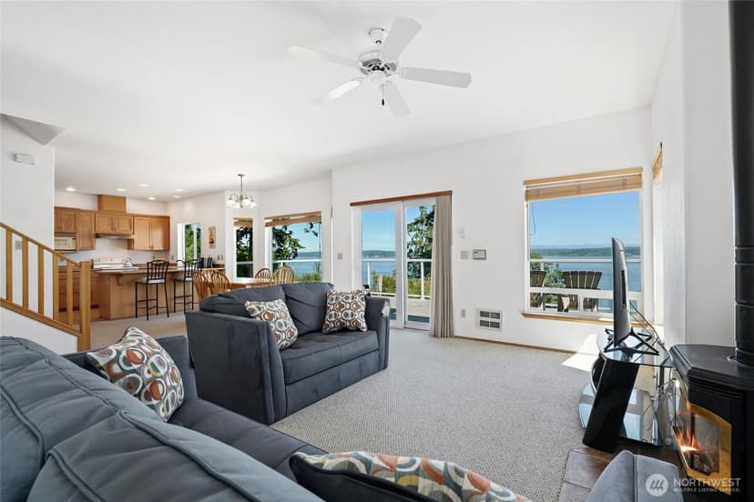 Property photo for 40 K Beach Way, Hat Island photo 2