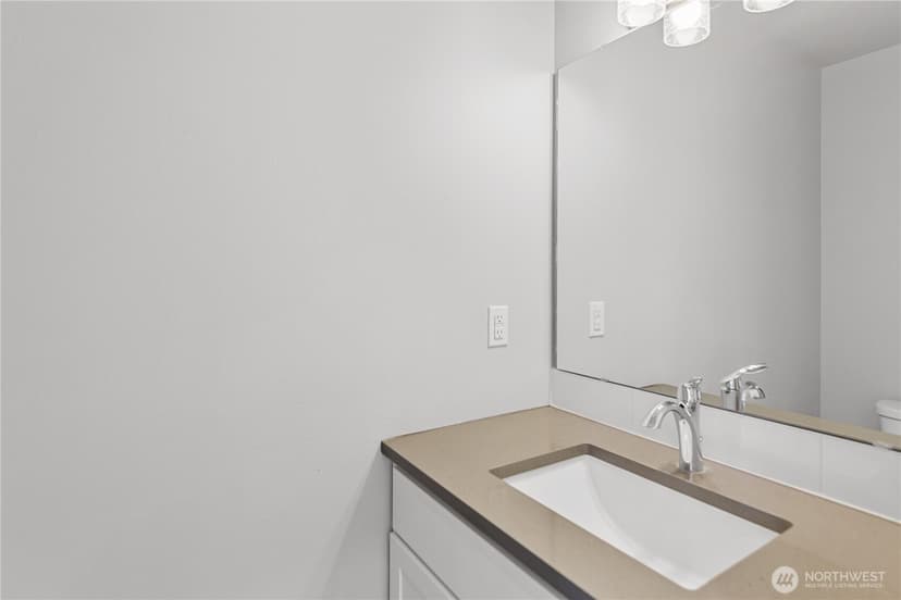 Property photo for 1033 105th Avenue Ct E, Edgewood photo 10