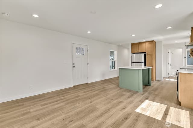 Property photo for 3237 S 182nd Place #221, SeaTac photo 4
