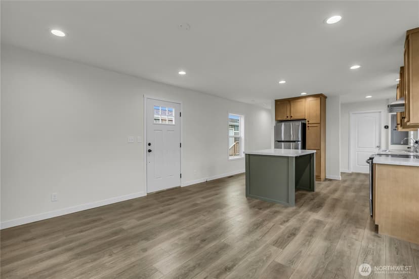 Property photo for 18117 32nd Avenue S #333, SeaTac photo 4