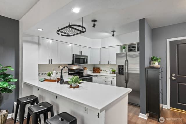 Property photo for 1525 NW 57th Street #216, Seattle photo 5