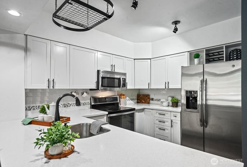 Property photo for 1525 NW 57th Street #216, Seattle photo 6