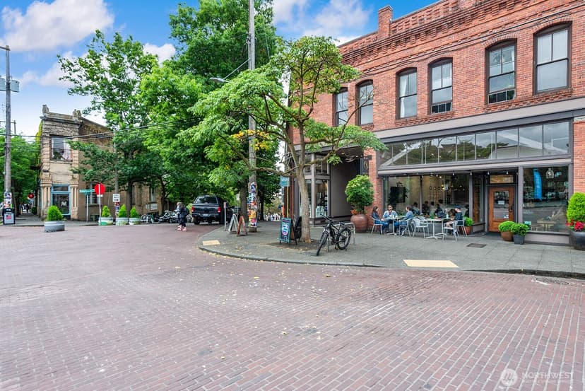 Property photo for 1525 NW 57th Street #216, Seattle photo 32