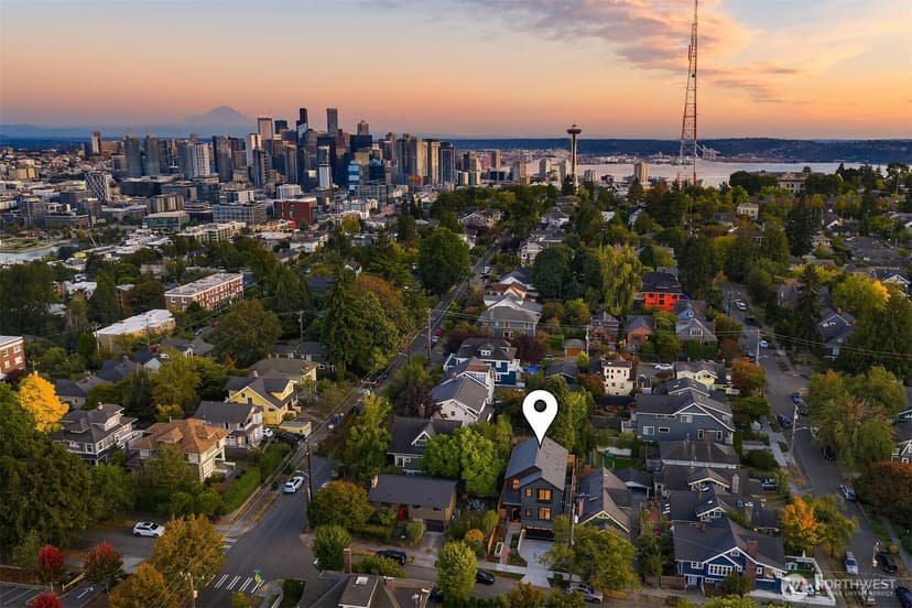 Property photo for 365 Newton Street, Seattle photo 6