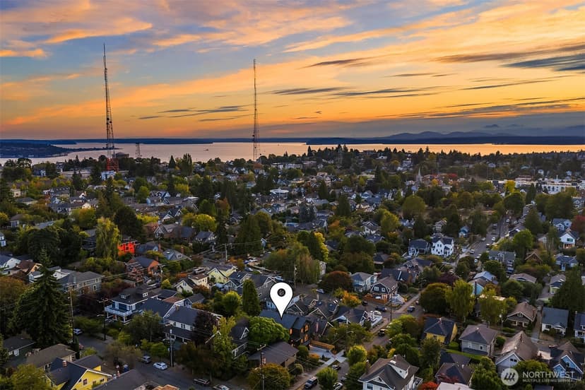 Property photo for 365 Newton Street, Seattle photo 5
