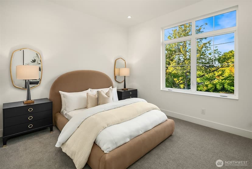 Property photo for 365 Newton Street, Seattle photo 18