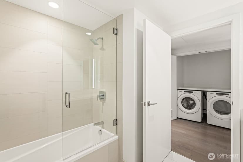Property photo for 188 Bellevue Way NE #412, Bellevue photo 18