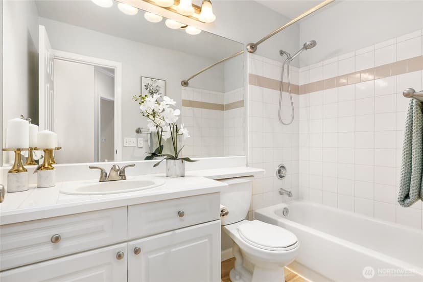 Property photo for 18606 NE 57th Street, Redmond photo 16