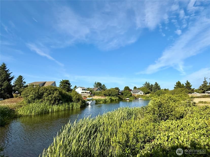Property photo for 358 N Butterclam Street SW, Ocean Shores photo 32