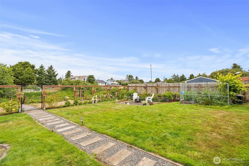 Property photo for 358 N Butterclam Street SW, Ocean Shores photo 31