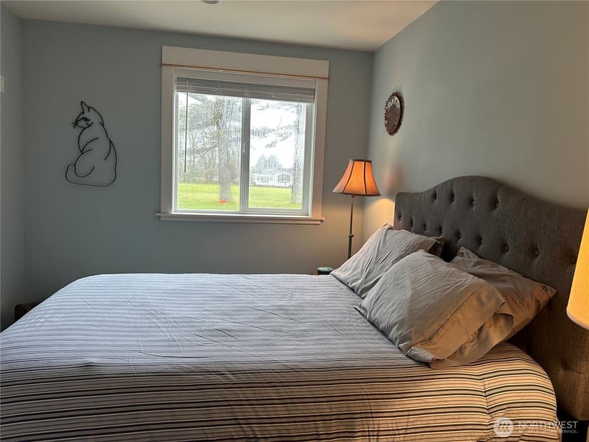 Property photo for 433 Dolphin Avenue NE, Ocean Shores photo 9
